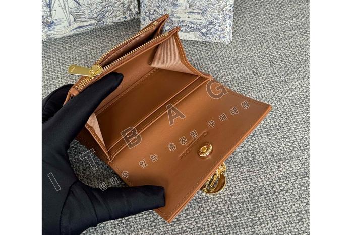 ��� My Glycine ����   A82369-5