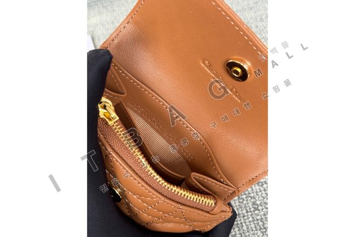 ��� My Glycine ����   A82369-5