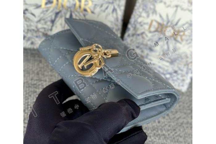 ��� My Glycine ����   A82369-7