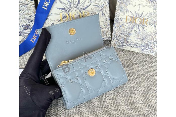 ��� My Glycine ����   A82369-7