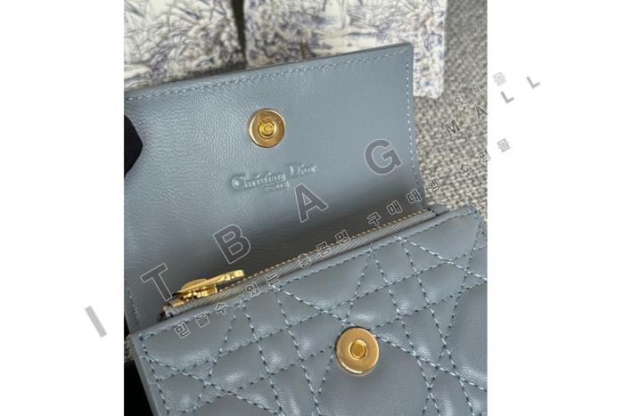 ��� My Glycine ����   A82369-7