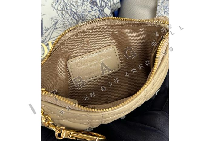 ��� Travel Myrte ���� ���� ���̽�  A82371-2