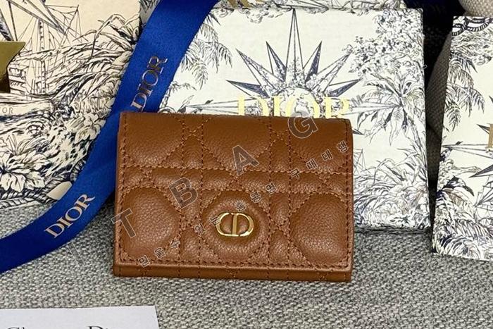 ��� Caro Glycine ����  A82374-3