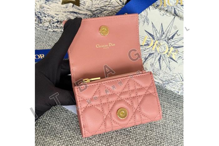 ��� Caro Glycine ����  A82374-7