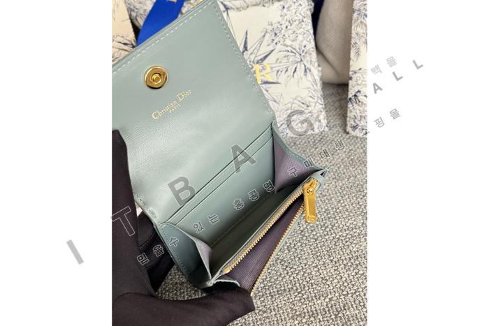 ��� Caro Glycine ����  A82374-9