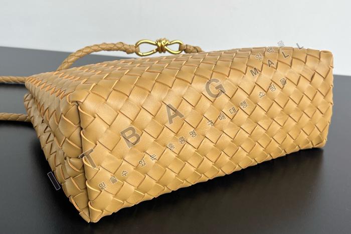���װ�  �ȵ�Ƹ� �̵�� ž �ڵ��  SF743572-4  24/�Ż�
