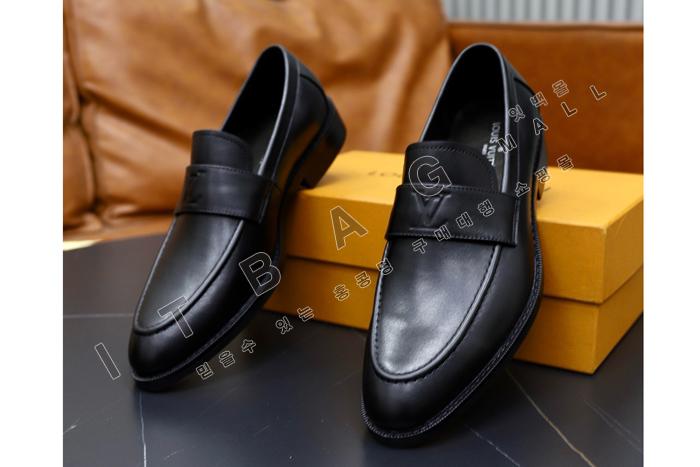 ���̺���  ���� ���� YF90017