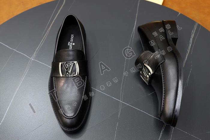 ���̺���  ���� ���� YF90022