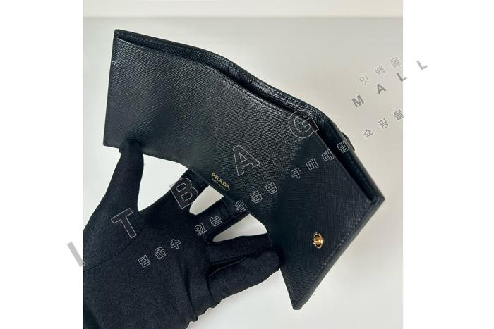 ����� ���ڷ� 3�� �̴�����  2MH021