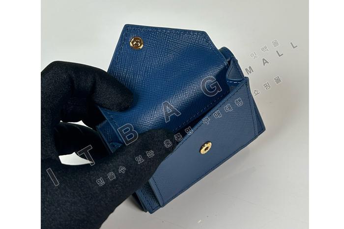 ����� ���ڷ� 3�� �̴�����  2MH021-1