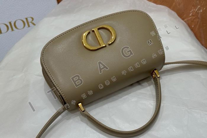 ��� 30 Montaigne Avenue ���� ž �ڵ��  DR9118