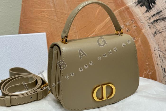 ��� 30 Montaigne Avenue �̵�� ž �ڵ��   DR9119