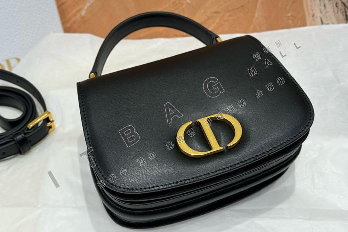 ��� 30 Montaigne Avenue �̵�� ž �ڵ��   DR9119-1