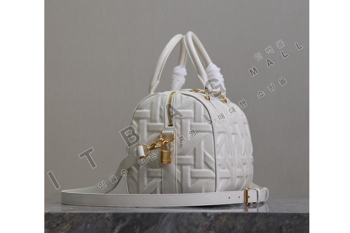 ��� �׷�� 25��  DR9133