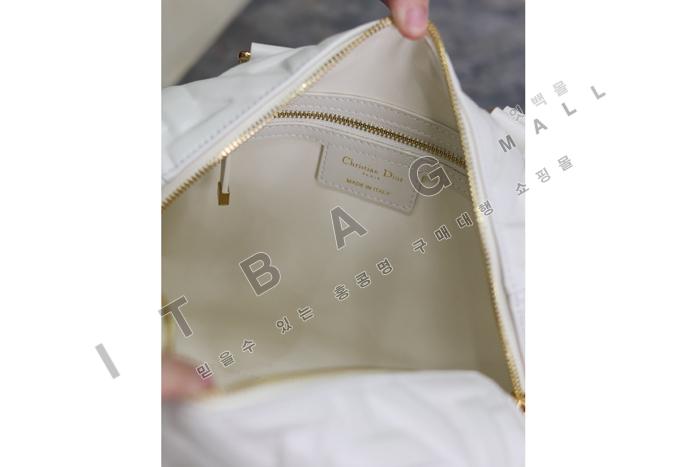 ��� �׷�� 25��  DR9133