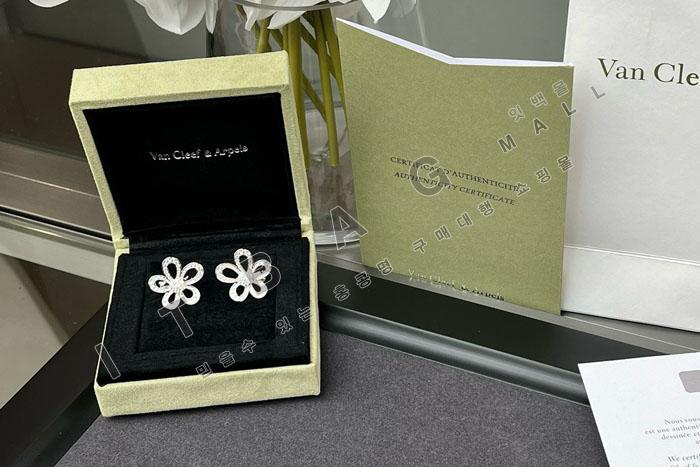 �� Ŭ���� ���� �ö�����̽� �̾  SY4872