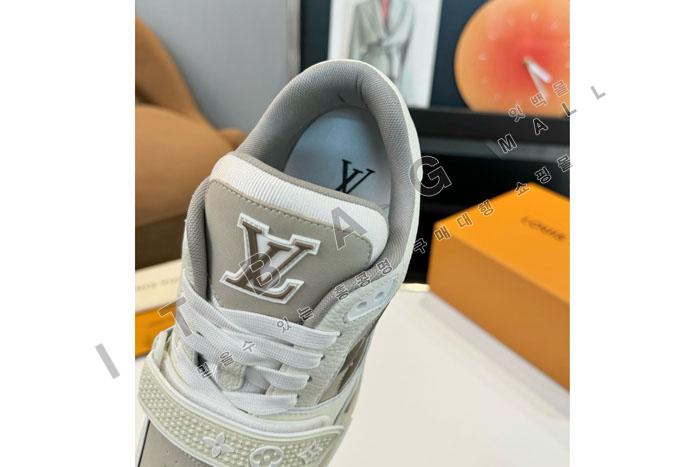 ���̺��� Ʈ���̳� ����Ŀ��  SH4931-1 ��  ��������