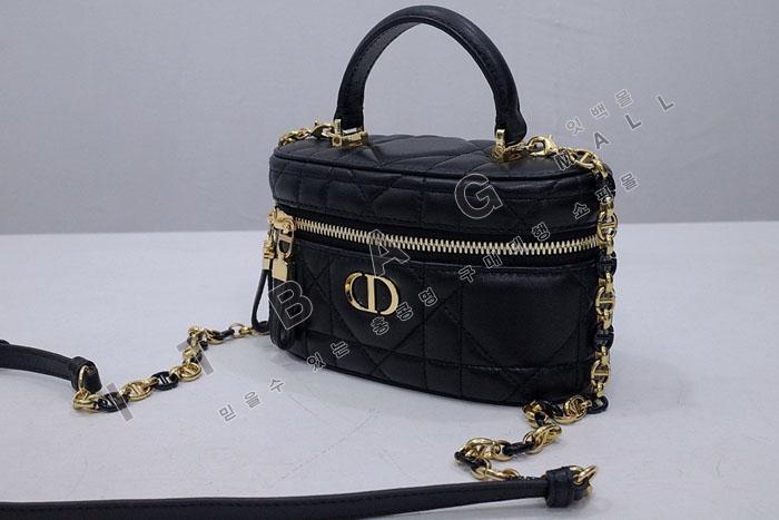 ��� 30 Montaigne �̴� ����Ƽ ���̽�  DR9155-1   24/�Ż�