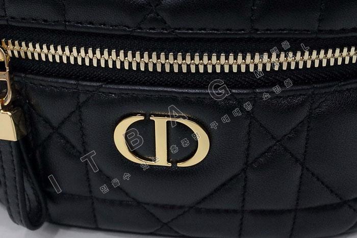 ��� 30 Montaigne �̴� ����Ƽ ���̽�  DR9155-1   24/�Ż�