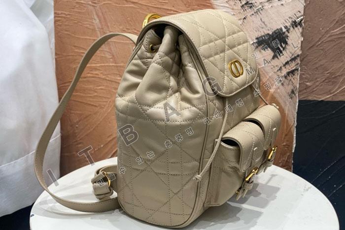 ��� Caro �̵�� ����  DR9158-2    24/�Ż�