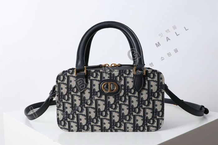 ��� 30 Montaigne �̴� ���͹�  DR9156   24/�Ż�
