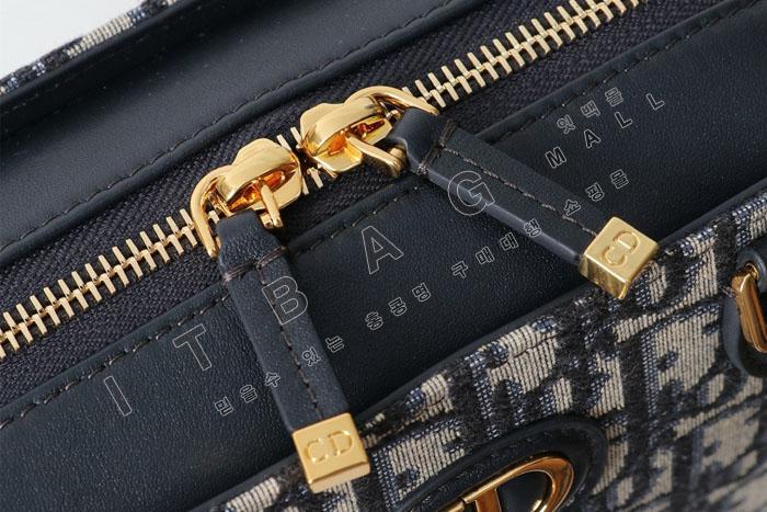 ��� 30 Montaigne �̴� ���͹�  DR9156   24/�Ż�