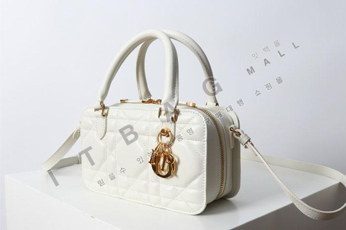 ��� 30 Montaigne �̴� ���͹�  DR9156-2   24/�Ż�