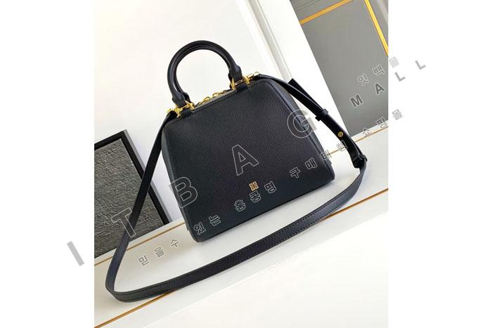 ����� Antigona Cube ���� �̴� ��  GY1143