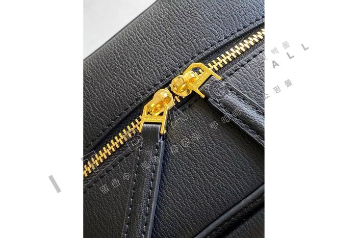 ����� Antigona Cube ���� �̴� ��  GY1143