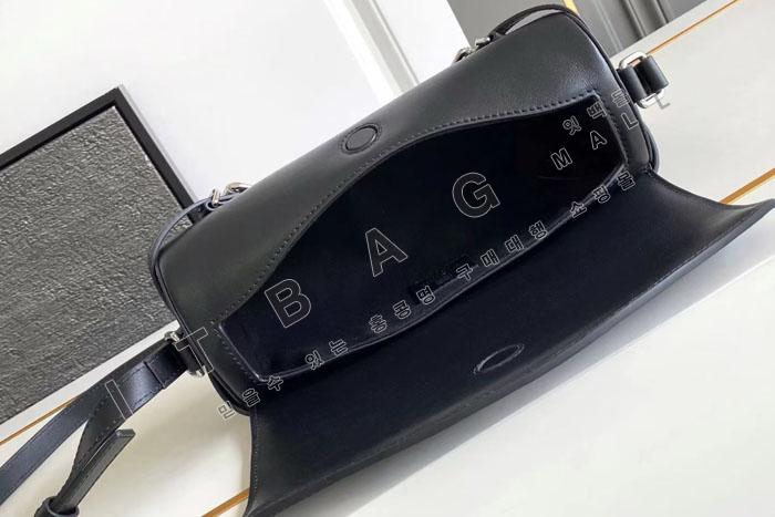 ����� voyou roller ���׹�  GY1144