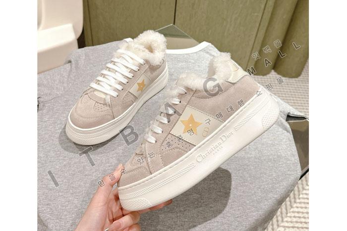 ��� Star  �� ���� ����Ŀ��  YIBU1851    ��������