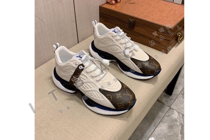 ���̺���  ����  ����Ŀ�� MYB8526   2�÷�