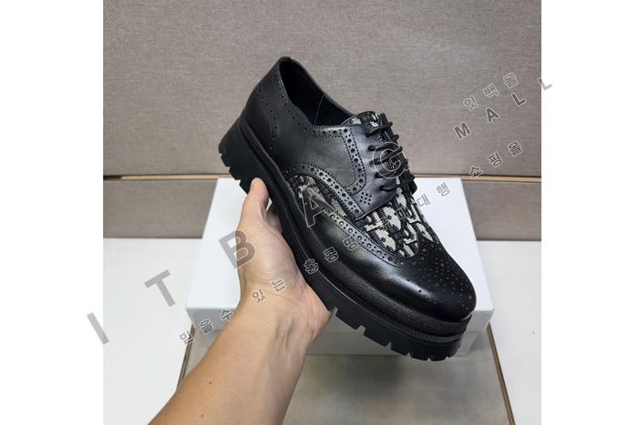 ��� ���� ����  MYB8533