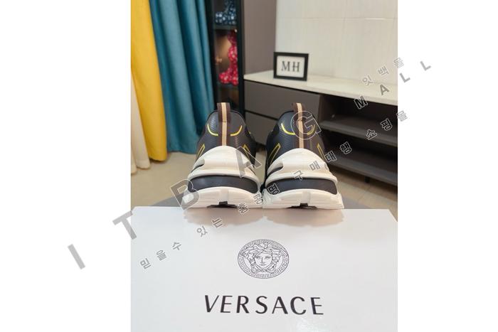 ������ü ���� ����Ŀ�� MYB3945