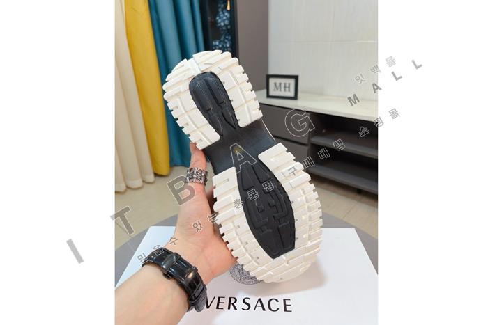 ������ü ���� ����Ŀ�� MYB3945