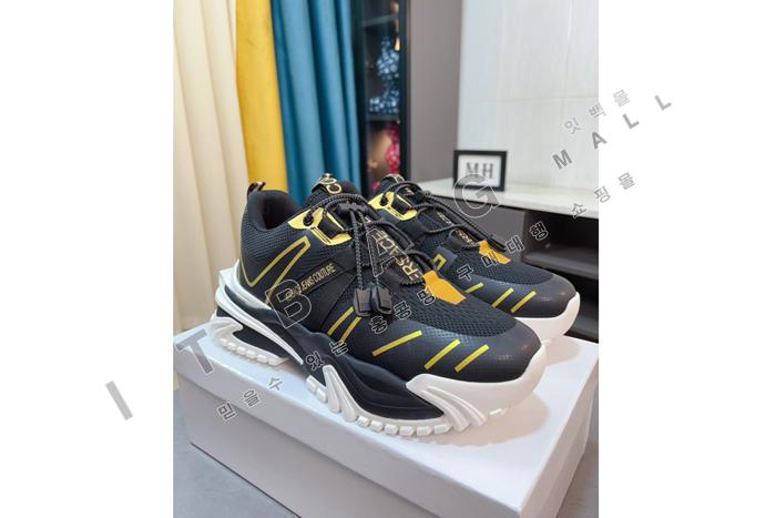 ������ü ���� ����Ŀ�� MYB3945