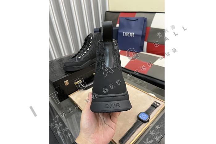 ���  ���� ����ž  MYB6603