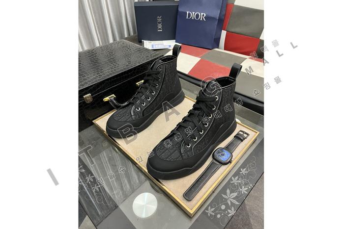 ���  ���� ����ž  MYB6603