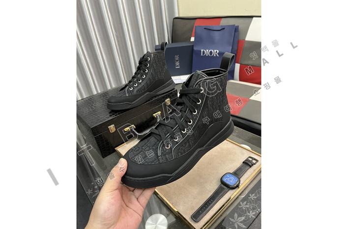 ���  ���� ����ž  MYB6603
