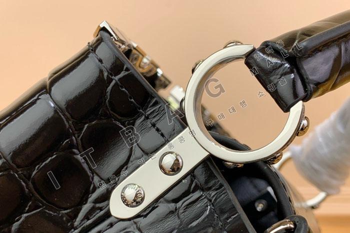 ���̺��� īǶ�� �̴�  �ڵ��   M48865-16