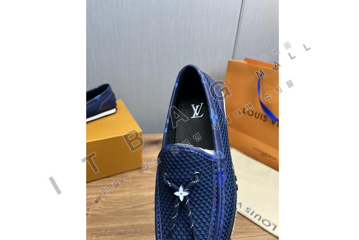 ���̺��� ���̼� ��ī�� YF8132