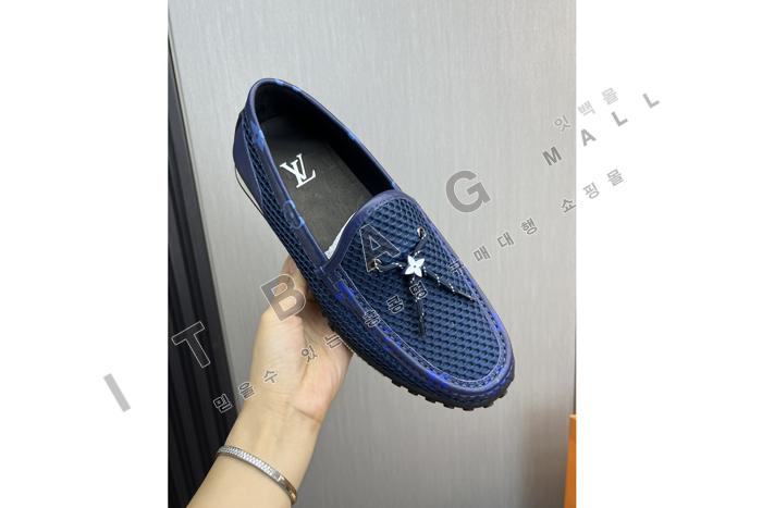 ���̺��� ���̼� ��ī�� YF8132