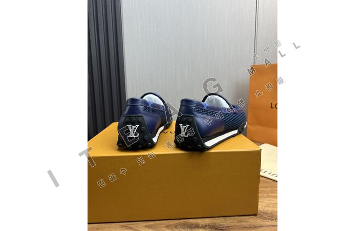 ���̺��� ���̼� ��ī�� YF8132