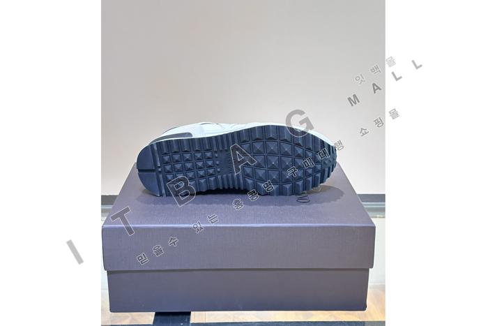 �߷�Ƽ�� ���̷ΰ� ���̽� �ο�ž ����Ŀ�� YF8135-1 ��