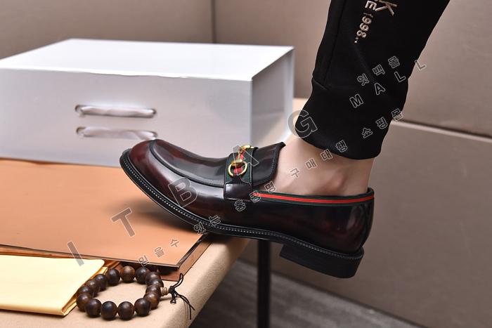 ����  Ȧ���� ���� ���� MYB8138