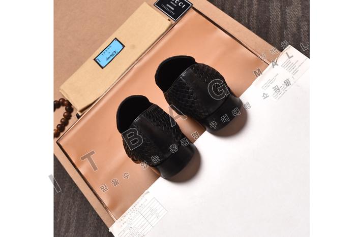 ����   ���� ����   MYB8142