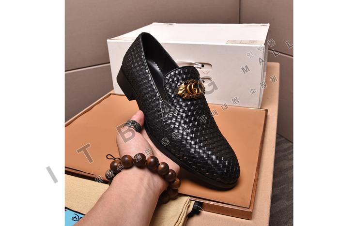 ����   ���� ����   MYB8142