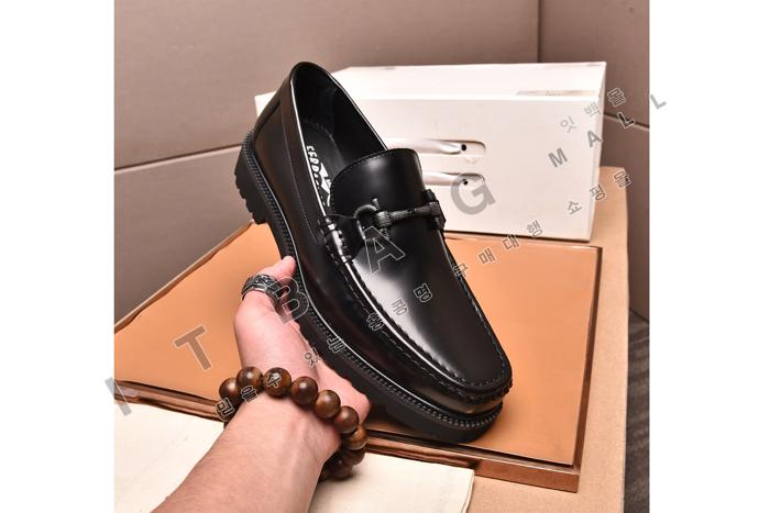 �䷹����   Ȧ���� ���� ���� MYB8145