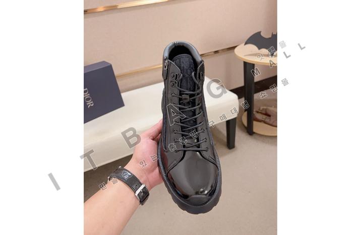 ��� Combat ��Ŭ ���� MYB5642-1
