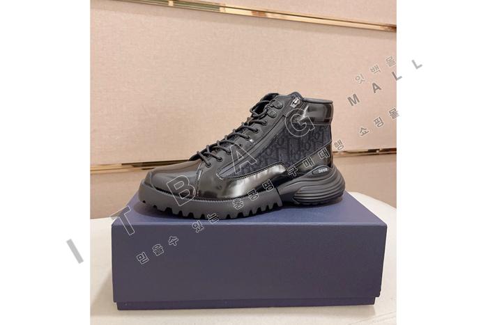��� Combat ��Ŭ ���� MYB5642-1